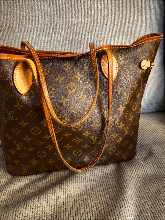 Louis Vuitton Handbags - Louis Vuitton Monogram Canvas Tote in Brown